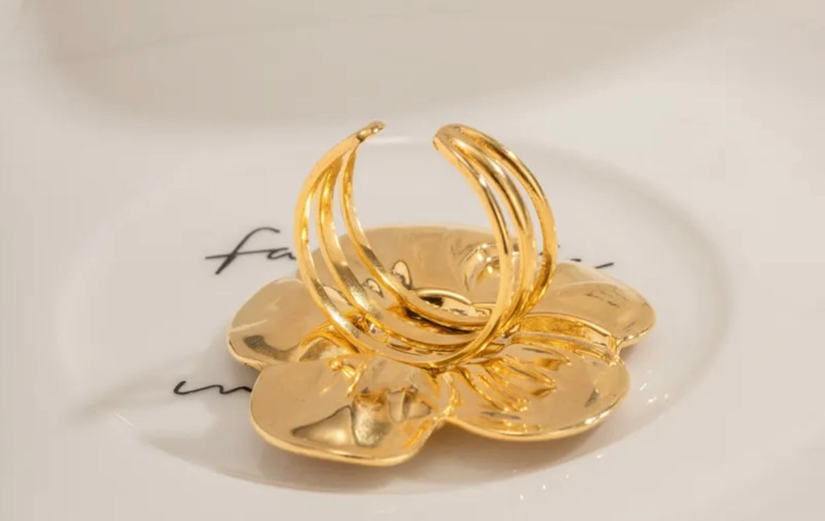 Retro Flower Ring, Stainless Steel 18K Gold Plating