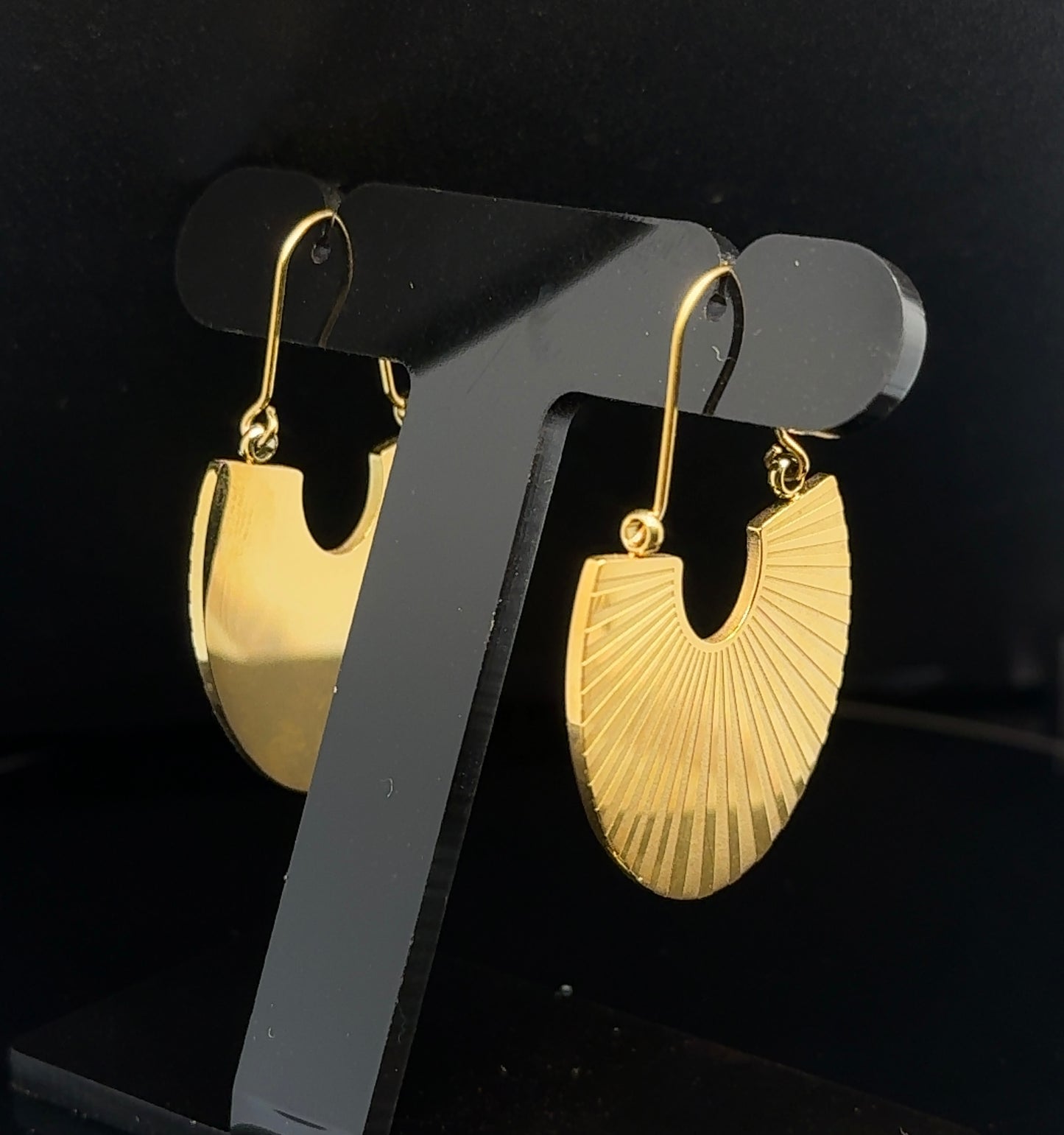 18K gold plated Stainless Steel, Alexandria earrings, Intensity