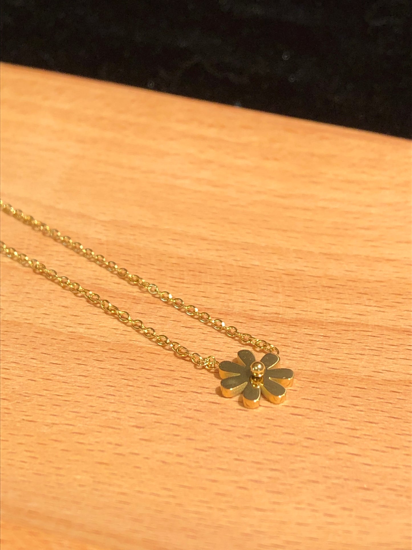 Daisy Chain Necklace 18K Gold Plated, Stainless Steel