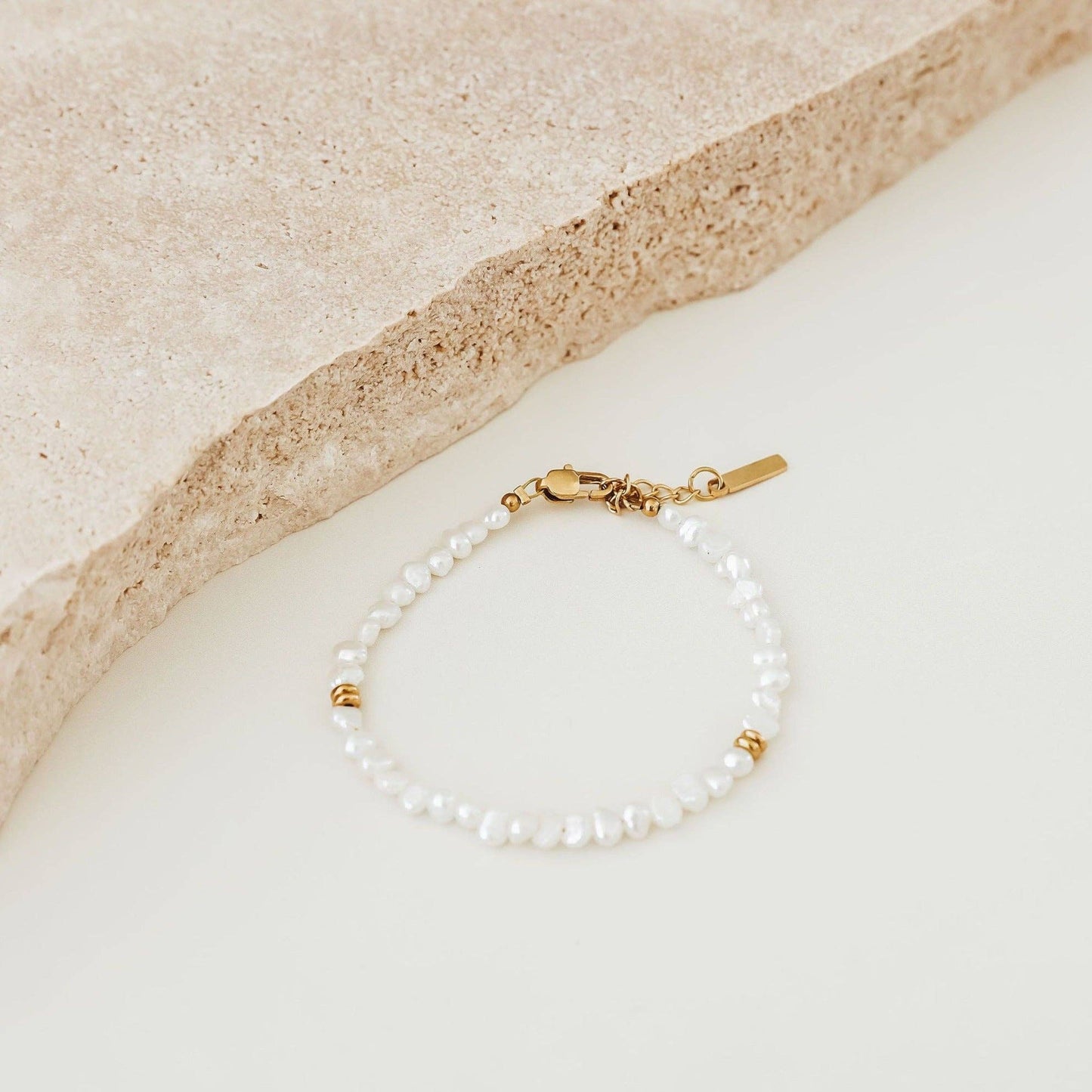 Castaways - Pearl Bracelet 18K Gold Plating